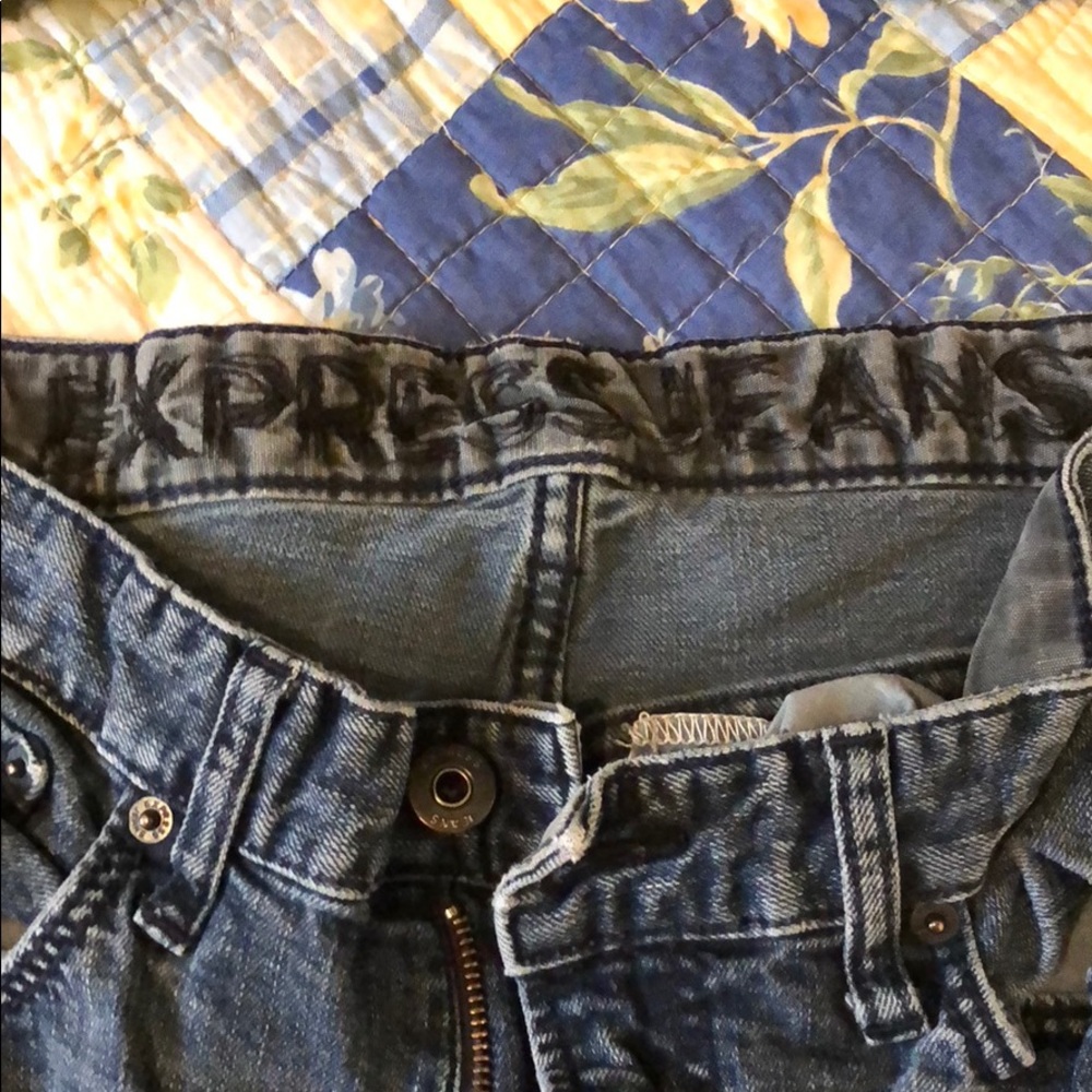 Express Jeans - Picture 2 of 2